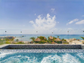 New! Central apartment one street from the beach By Yeah